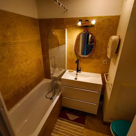 Le Fringant Apartment
